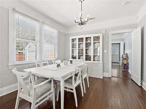 5th image of 425 Orion Ave