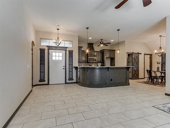 4th image of 8804 SW 41st Ter