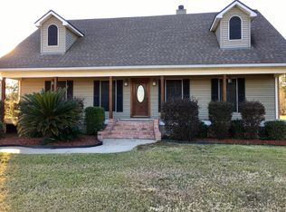 1095 Claston Simon Rd, Breaux Bridge, LA 70517