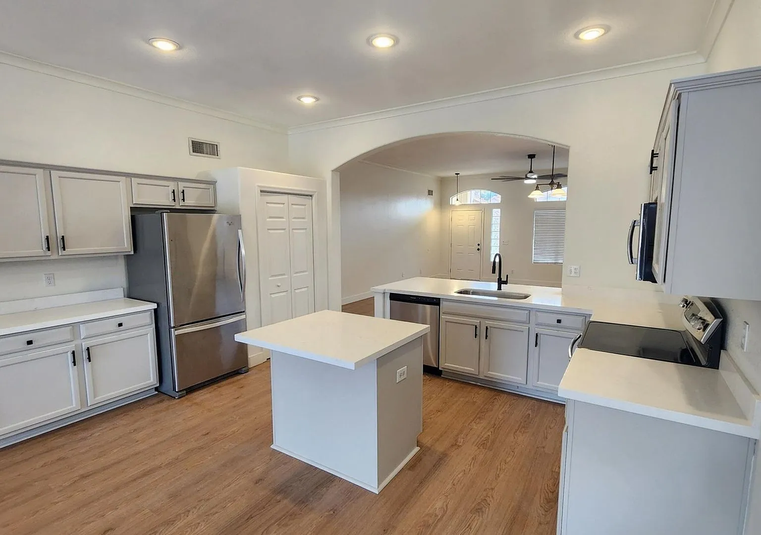 Charming 3BR House in Chandler — Photo 2