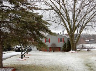1572 Sunnyslope Dr, Crown Point, IN