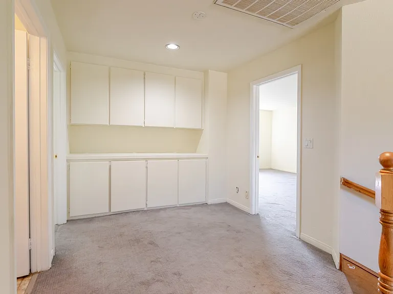 7306 Newcastle Ave — Photo 27