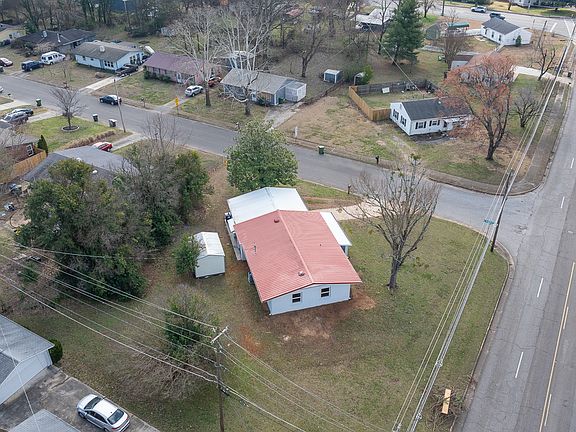 5th image of 1701 Wakefield Dr NE
