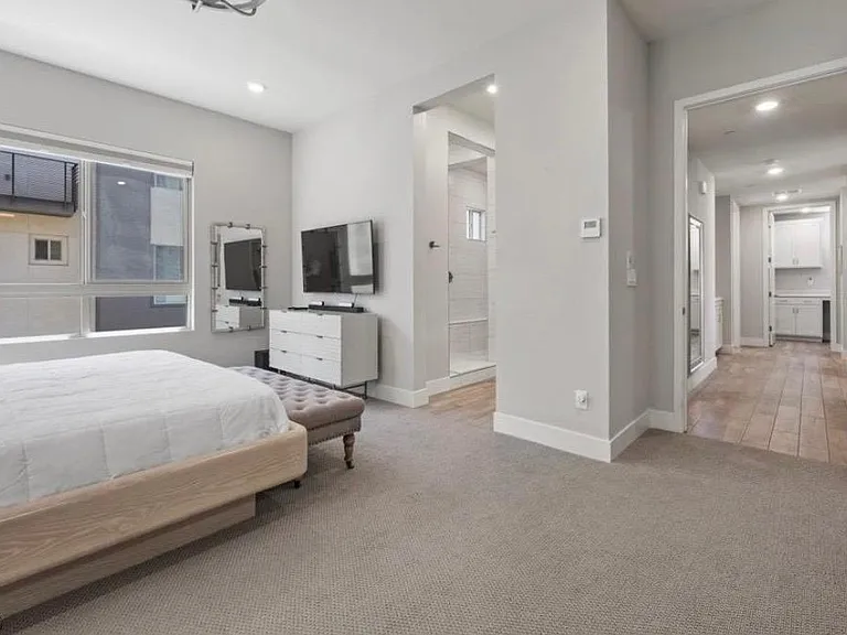 4174 Salisto St — Photo 11