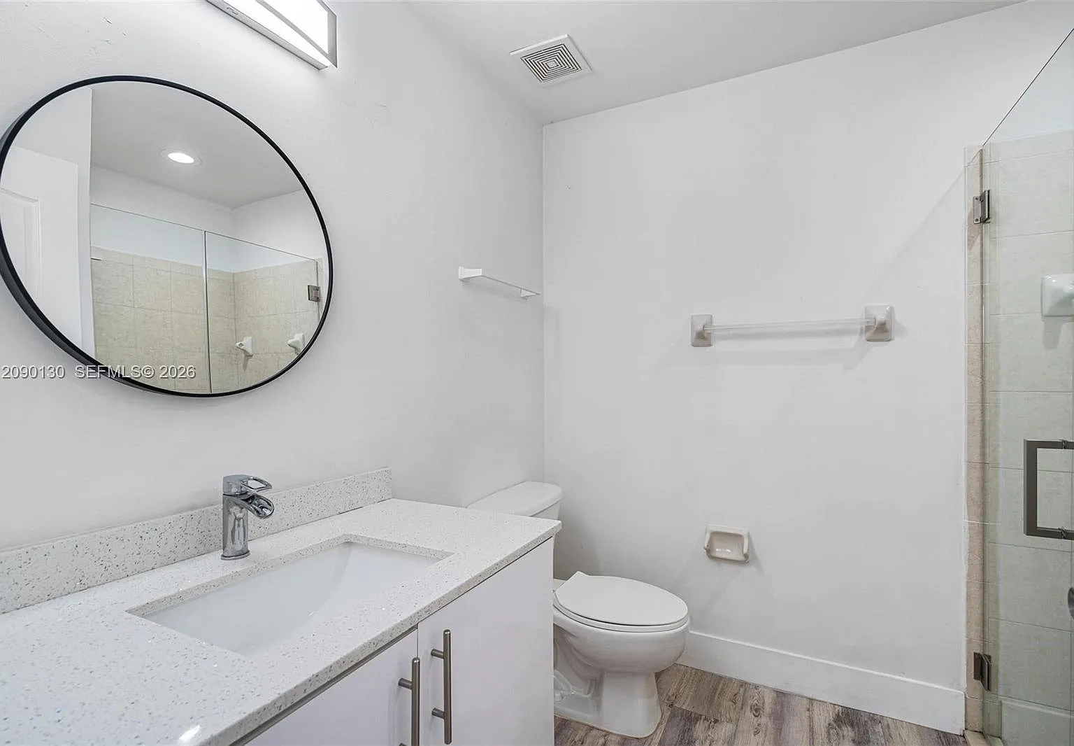 Laroc Estates — Photo 4