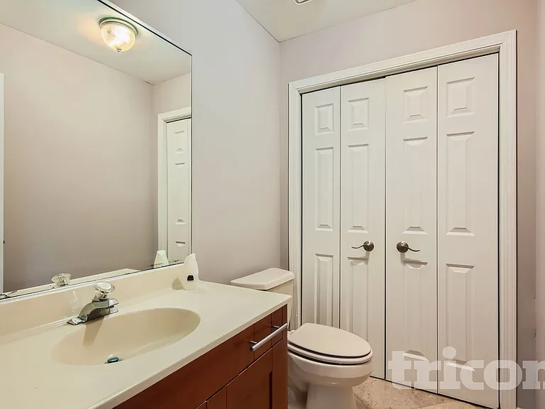 11059 Catherine Dr — Photo 5