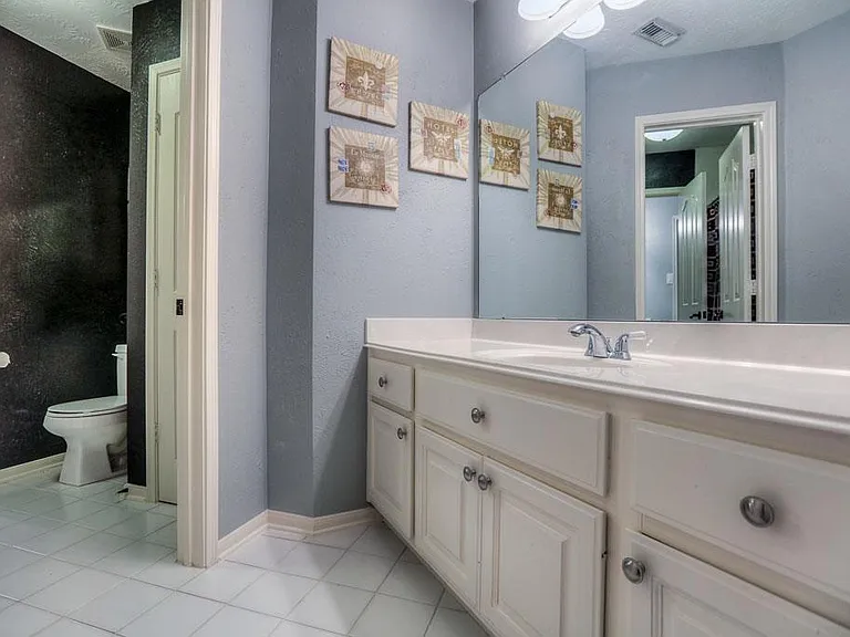 6 Greycrest Pl — Photo 8