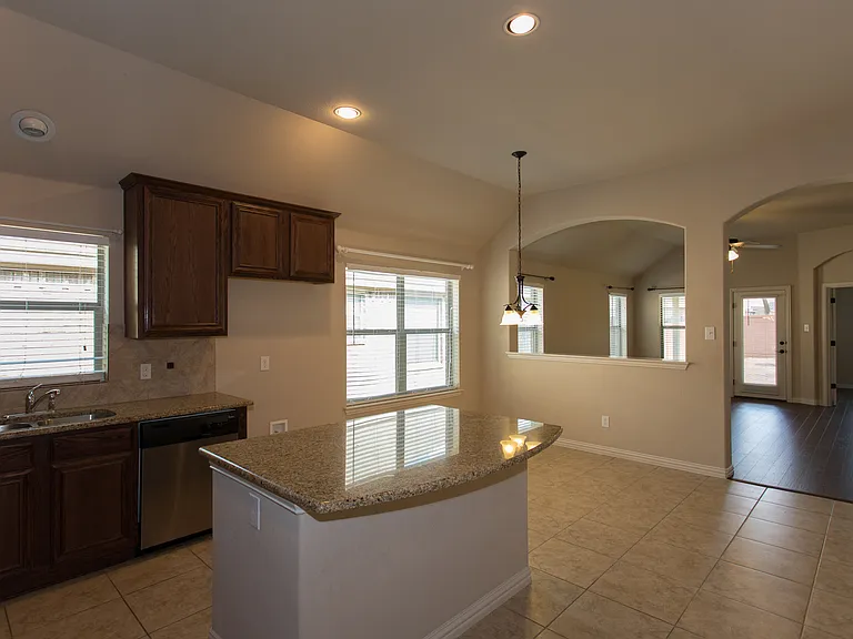 1320 Elkford Ln — Photo 5