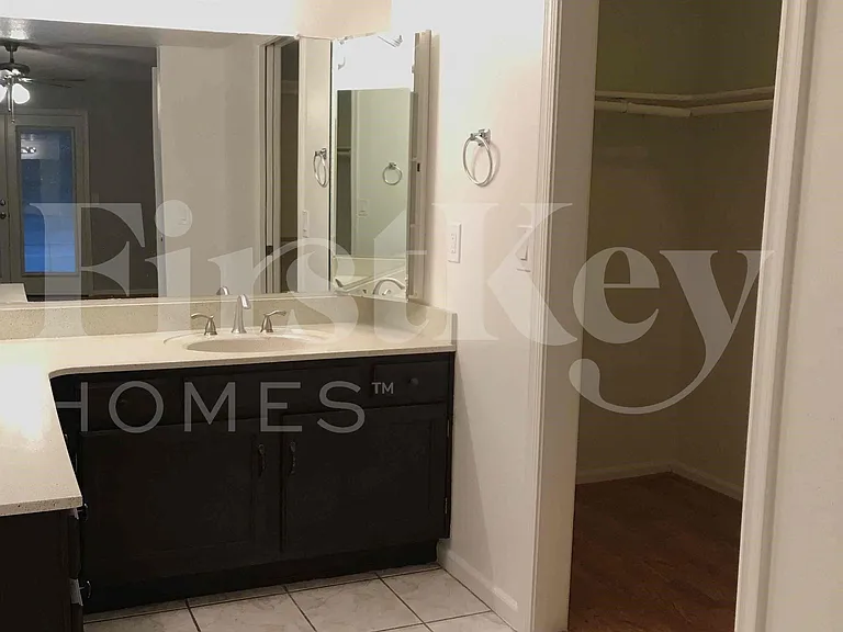 12925 N 73rd Ave — Photo 12