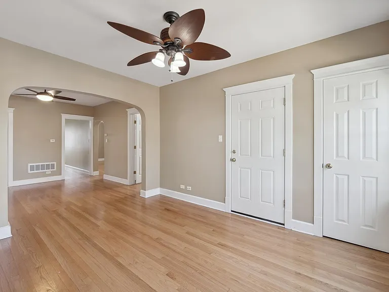 4140 N Austin Ave #2 — Photo 6