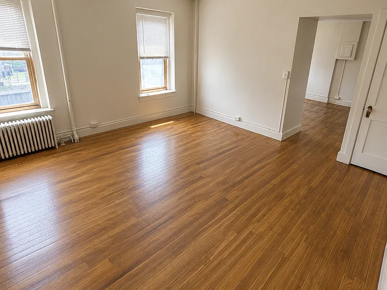 57 Broad St — Photo 3