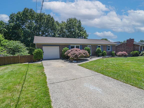 2nd image of 335 Center Park Dr