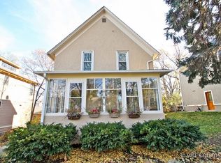 222 2nd St, Libertyville, IL