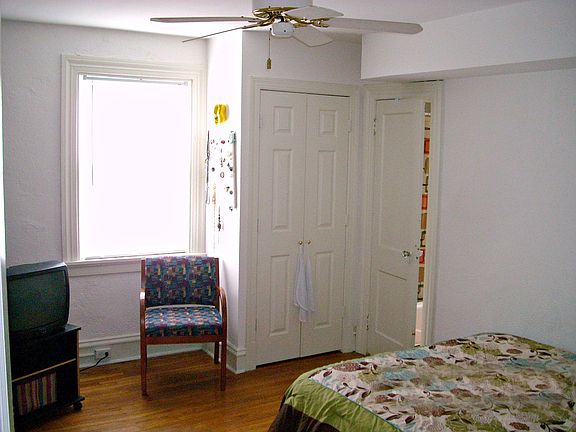 4th image of 4209 Grove Ave APT 6