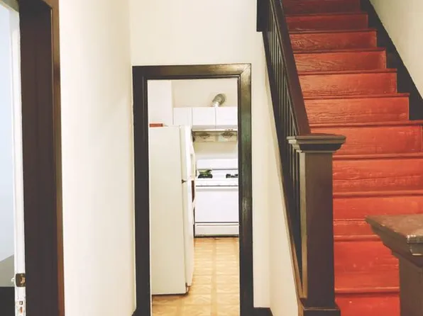 1045 Flemington St, Pittsburgh, PA 15217