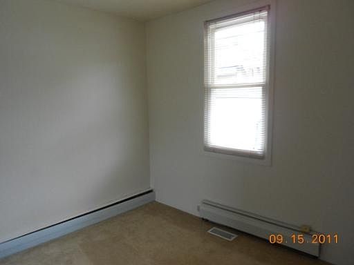 3rd image of 1316 S Gunderson Ave