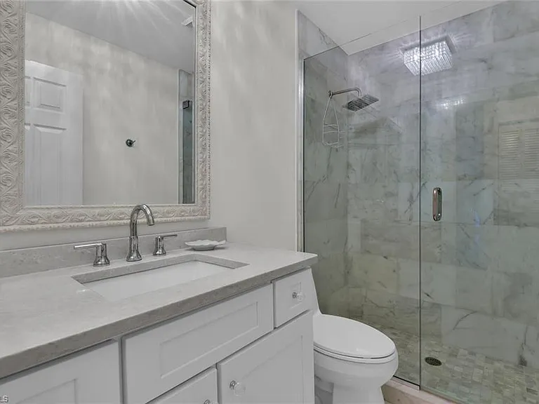 2124 Paget Cir #1 — Photo 16