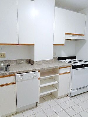 4th image of 698 W End Ave APT 6F