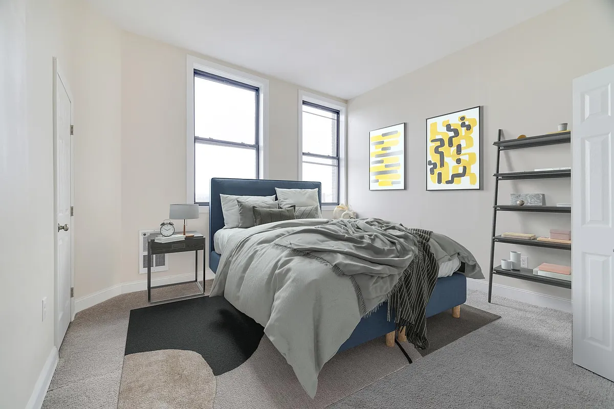 Building Photo - 51 S Poplar St #204