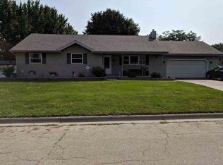 1614 Werner Allen Rd, New London, WI 54961