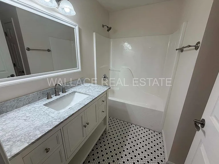 8852 Carriage House Way — Photo 3