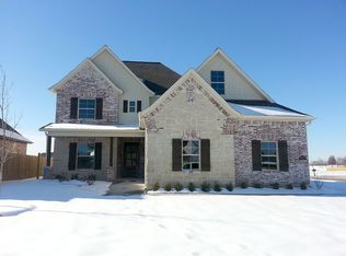 6200 S 27th St, Rogers, AR 72758