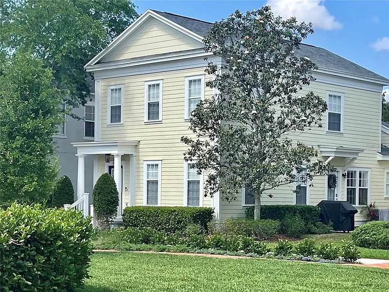 730 Oak Shadows Rd — Photo 1