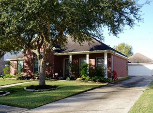 1612 Spring Glen Ln, Pearland, TX 77581