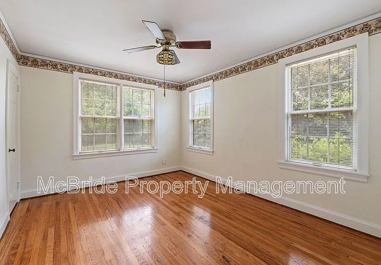 1835 Kissingbower Rd — Photo 22