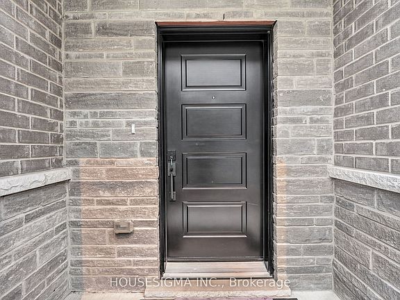 4th image of 292 Vine St #77