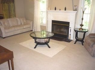 181 Foothills Dr, Hendersonville, NC 28792