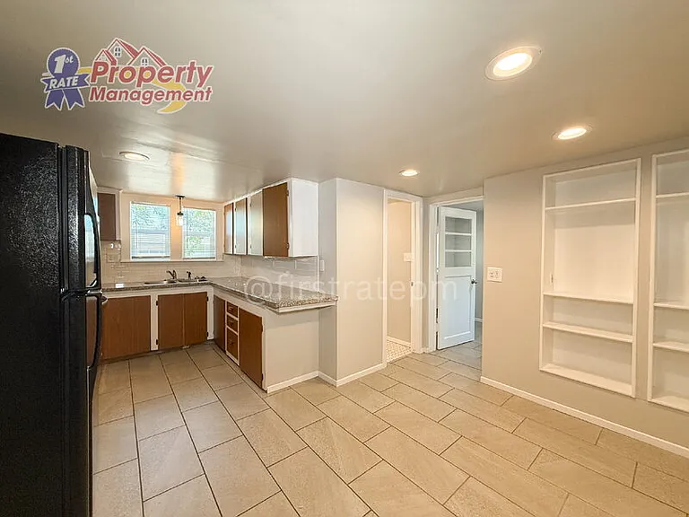 7145 W Petrie St — Photo 9