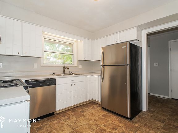 4th image of 4609 Tara Way