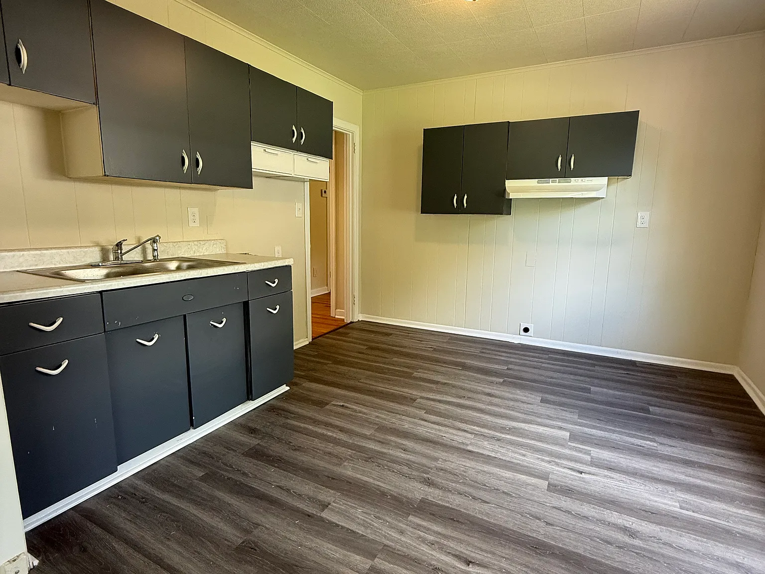 3 bed, 1066 sqft, $1,200 — Photo 4