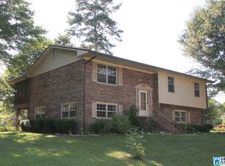 1400 Danbury Ln, Anniston, AL 36207