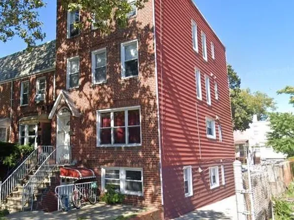 2077 E 28th St, Brooklyn, NY 11229