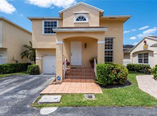 11911 NW 12th St, Pembroke Pines, FL 33026