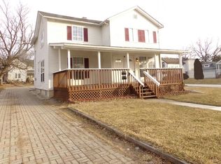 303 Beach St, Aurora, IL 60505