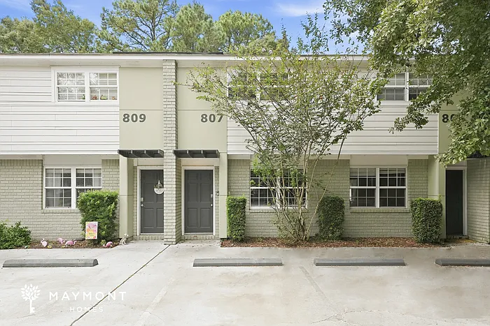 807 Von Kolnitz Rd