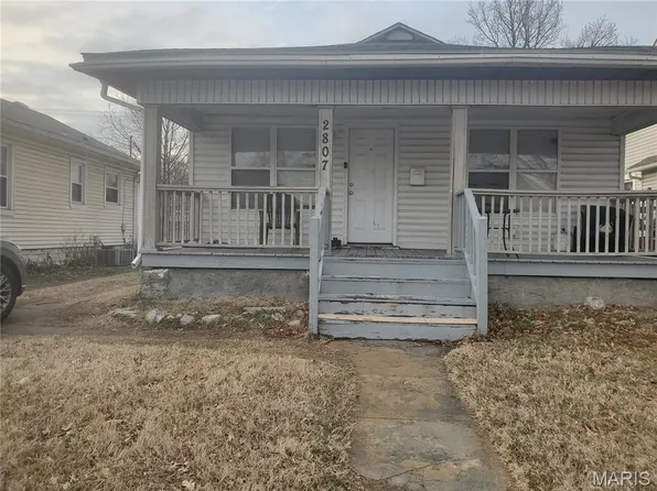 2807 Iowa St, Granite City, IL 62040