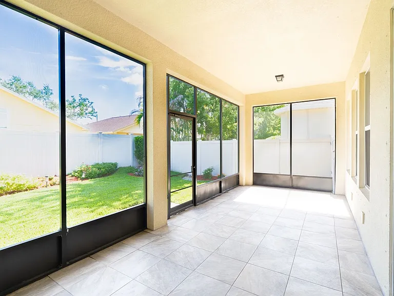 10667 Cardera Dr — Photo 44