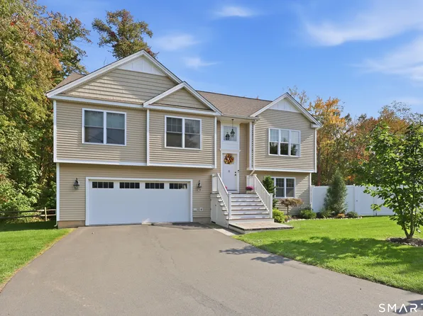 9 Winthrop Drive, Farmington, CT 06032