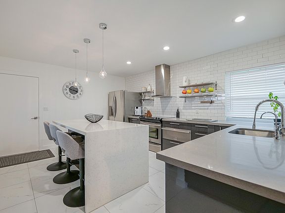 5th image of 5533 Constant Spring Terrace #217