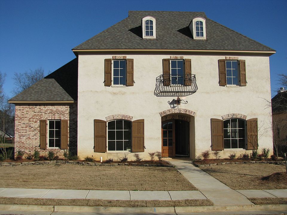 1st image of 120 Charlestowne Sq
