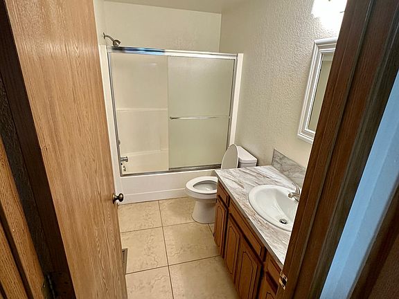4th image of 3230 Mayfair Dr SW