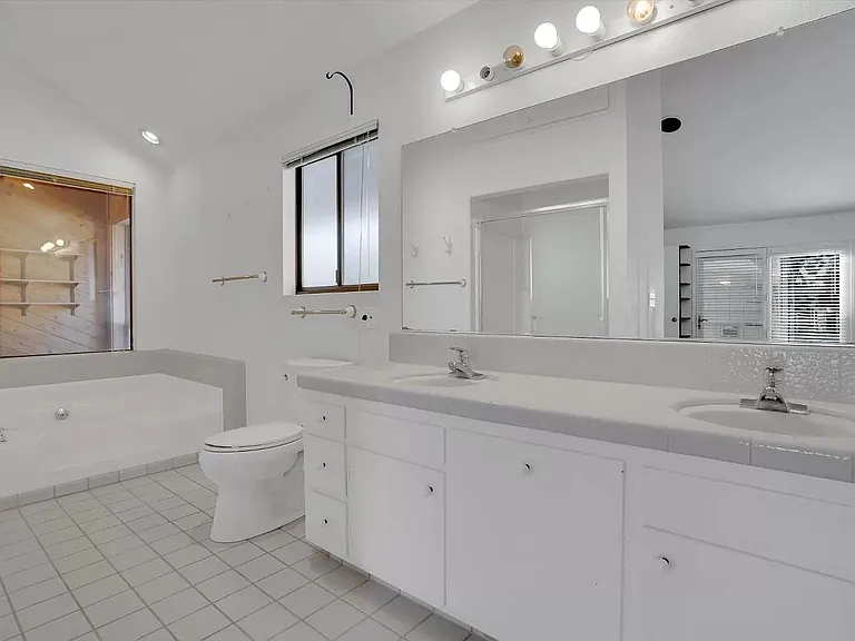 3516 Darlington Ct — Photo 5