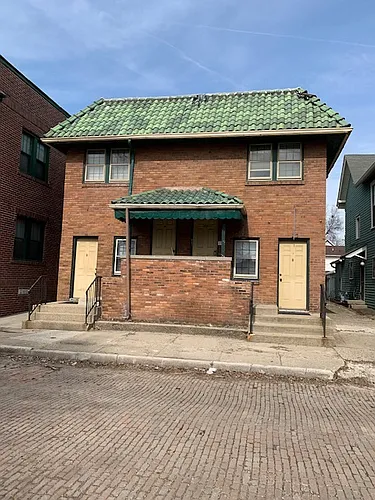212 E 10th St #7 Photo 1