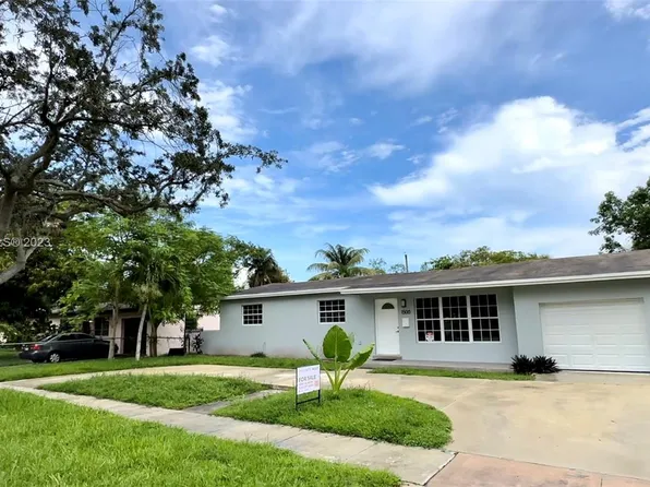 1500 NE 137th St, North Miami, FL 33161
