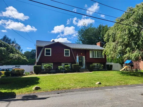 57 Lonsdale St, West Warwick, RI 02893