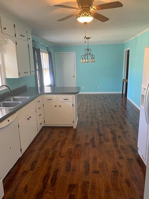 1st image of 653 S Kentucky Ave
